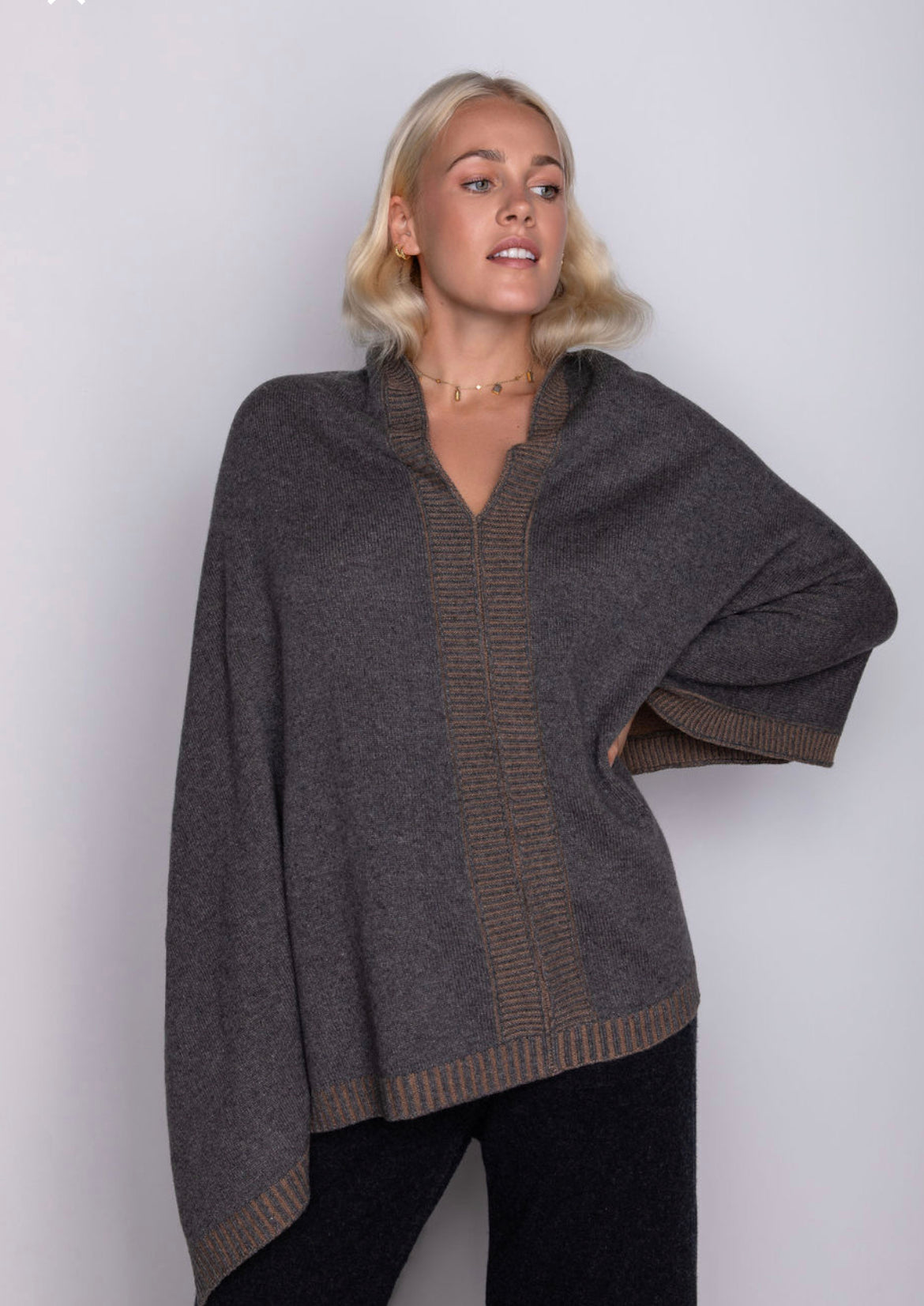 Mia Cashmere Poncho