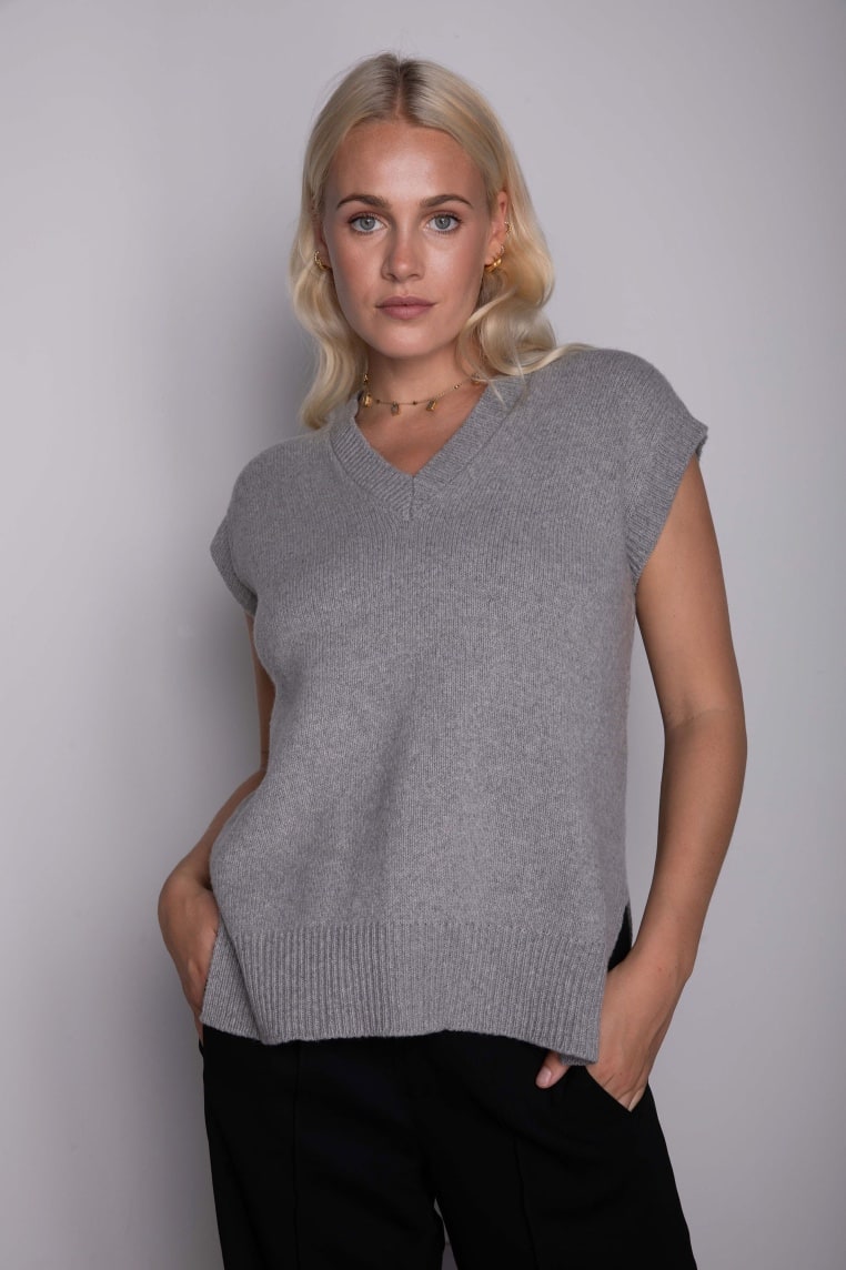 The Gloria Vest