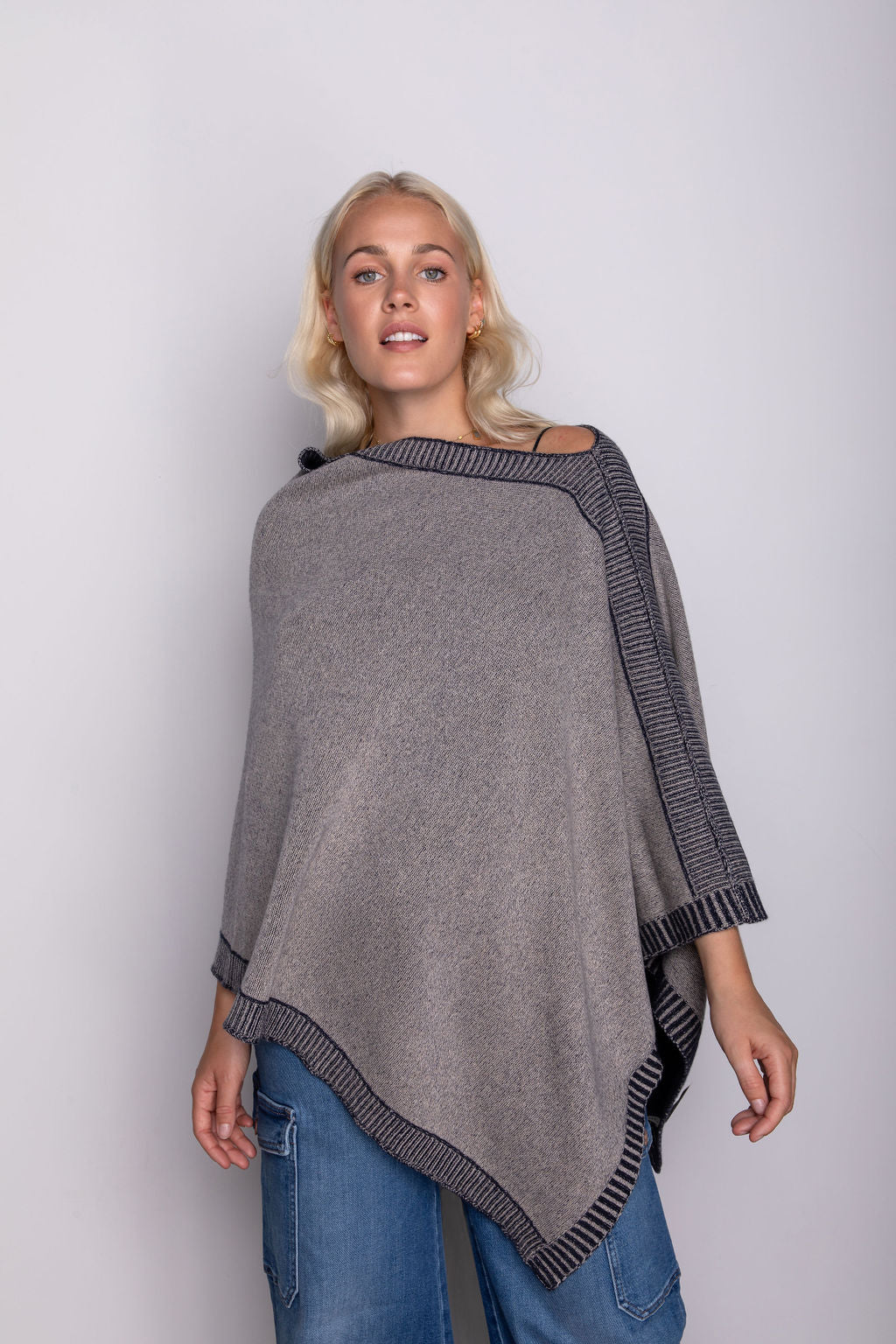 Mia Cashmere Poncho