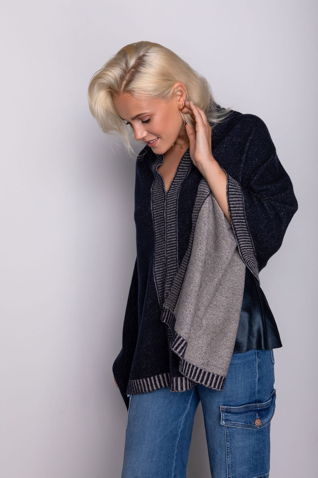 Mia Cashmere Poncho